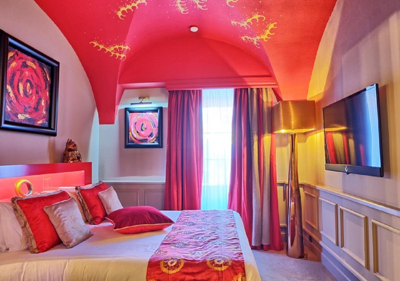 Le Stelsia Resort Saint-Sylvestre-sur-Lot Esterno foto